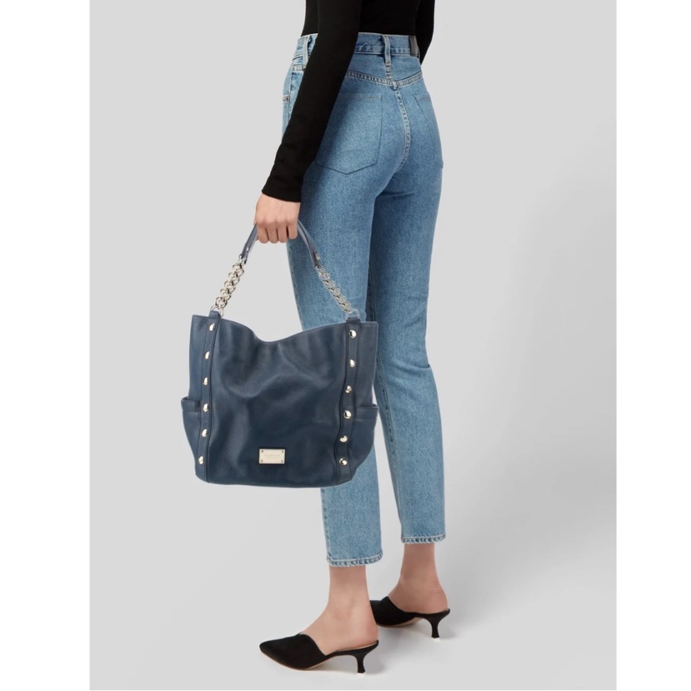 Like new condition/ Michael Kors DELANCY Large Shoulder Tote NAVY BLUE Leather - Picture 1 of 7